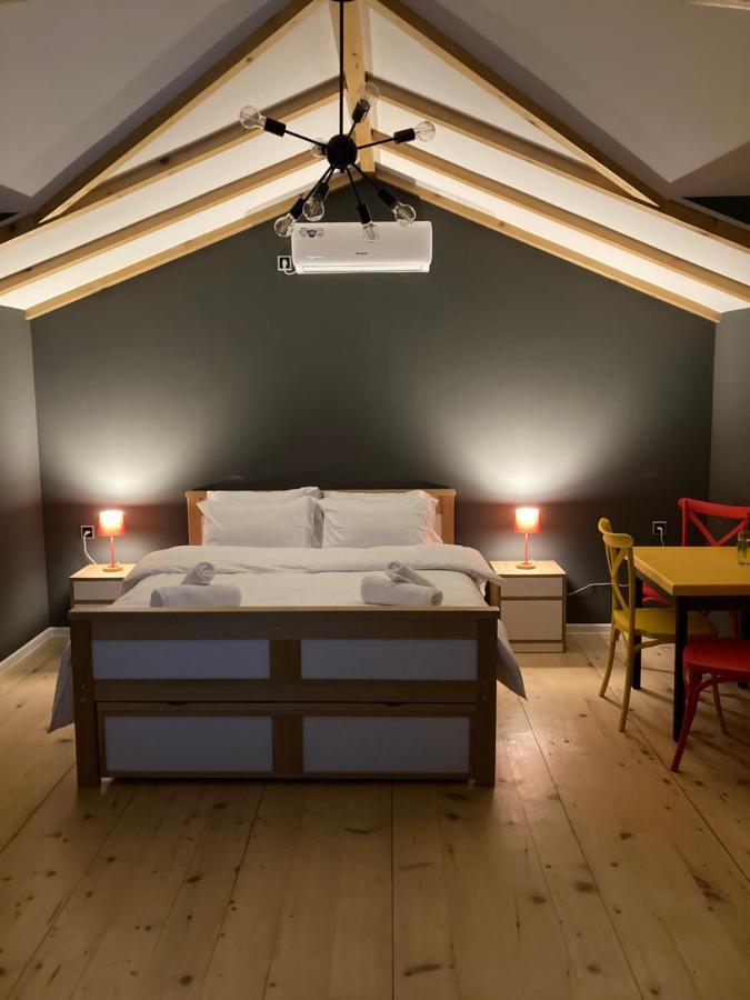 Borjomi Yellow Hotel ภายนอก รูปภาพ