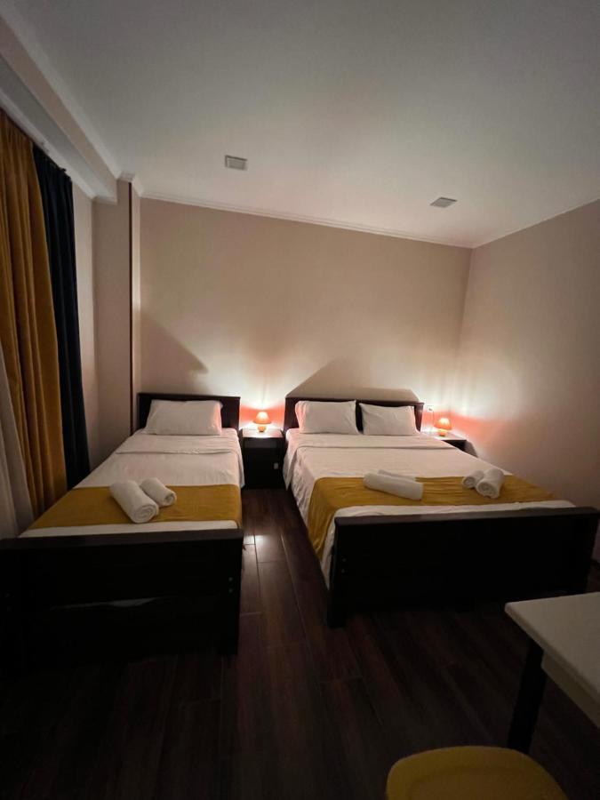 Borjomi Yellow Hotel ภายนอก รูปภาพ